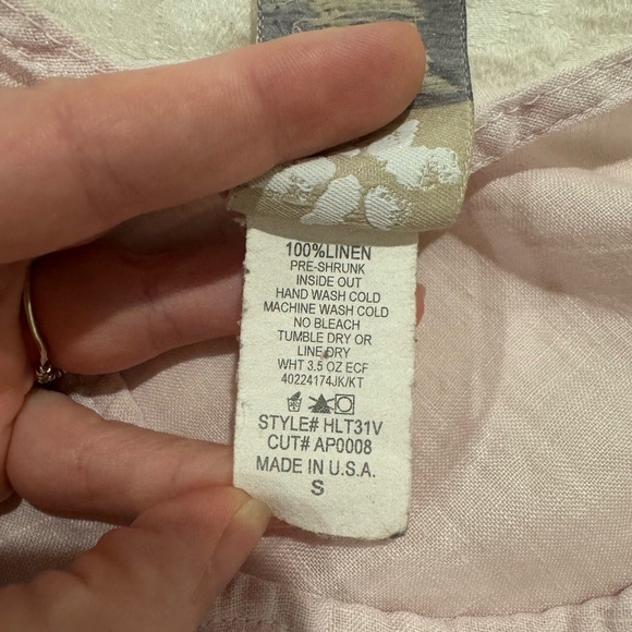 Match Point Linen V-Neck Bias Cut Tank Top in light Pink - Picture 5 of 8